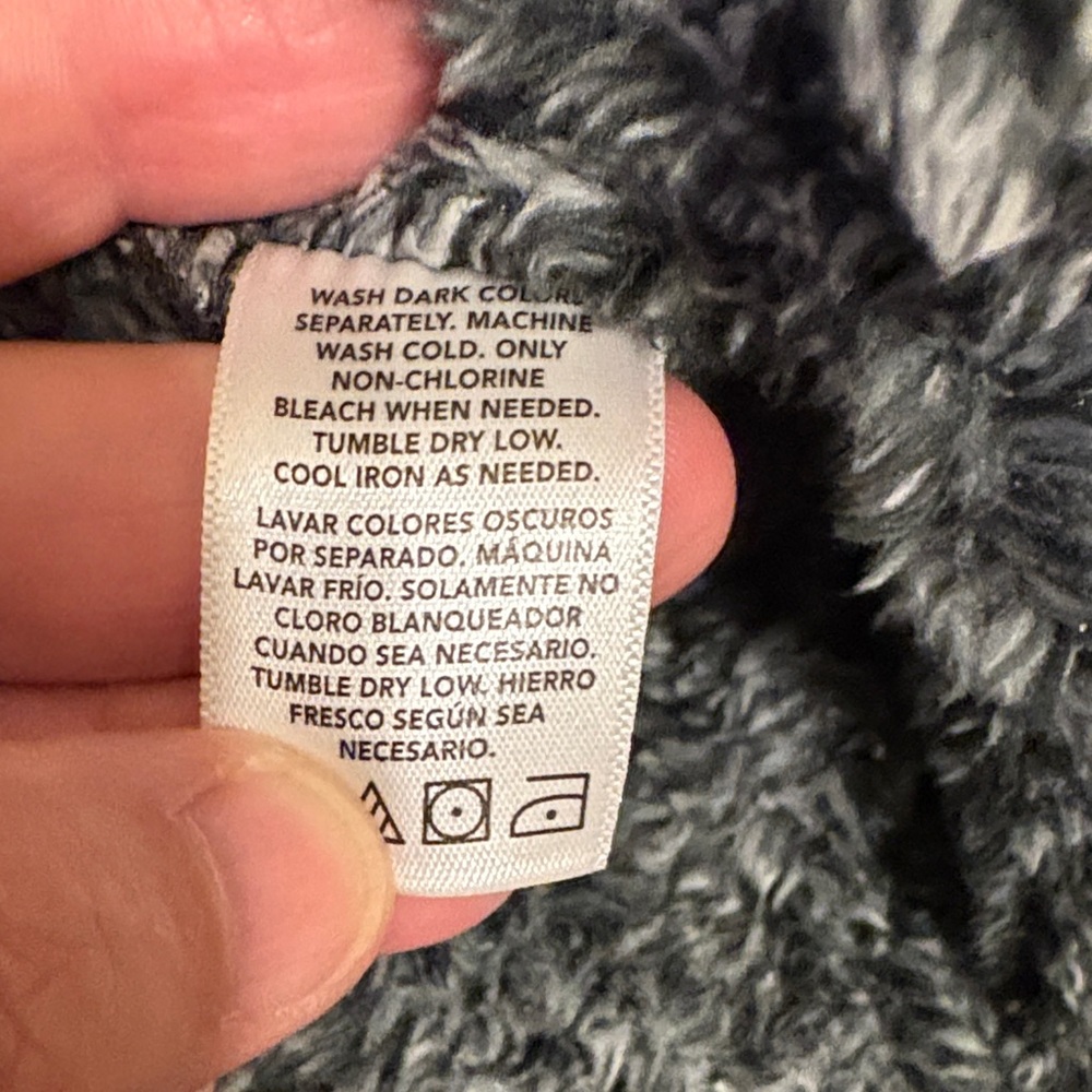 Alpine Sherpa Fleece Quarter-Zip in Gray - Picture 4 of 5